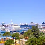 Oksa Aparthotel 3*