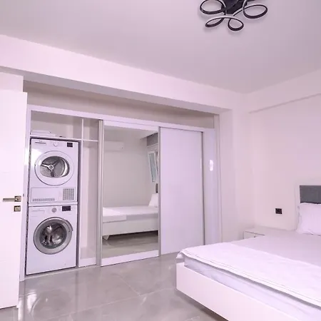 מלון דירות Oksa 3*